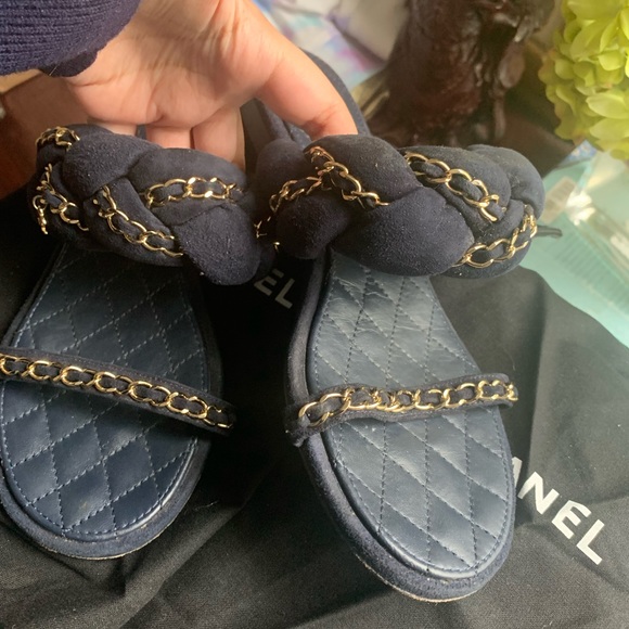 Chanel - Picture 8 of 11